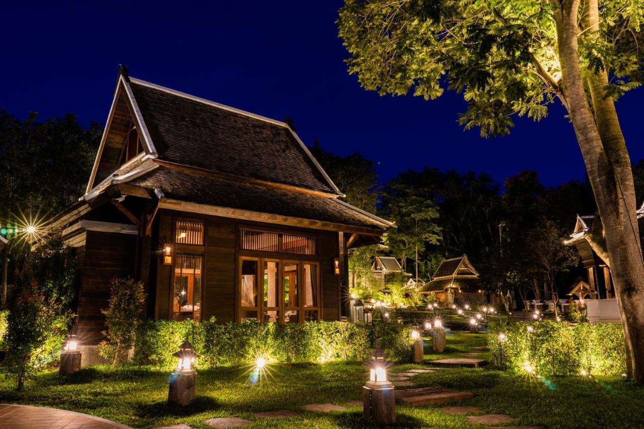 Hotel Ruean Racha à Chiang Mai Extérieur photo