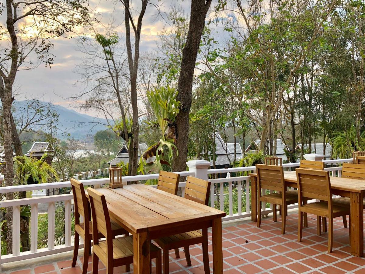 Hotel Ruean Racha à Chiang Mai Extérieur photo